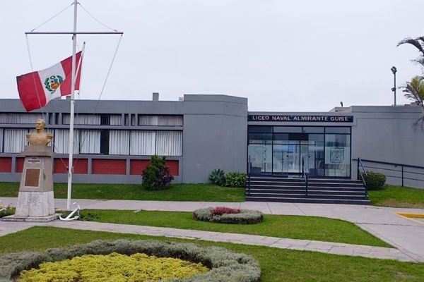 DENUNCIAN NUEVO CASO DE TOCAMIENTOS INDEBIDOS EN EL COLEGIO LICEO NAVAL DE SAN BORJA