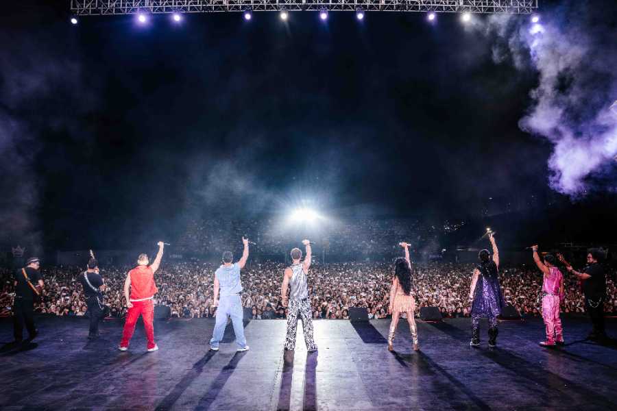 La Reina del Flow conquistó Lima con un show de ensueño junto con su elenco