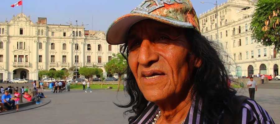 'PAISA' VISITA A MONDONGUITO EN EL HOSPITAL Y LO APOYA CON S/1.000 EN SU LUCHA CONTRA LA FIBROSIS PULMONAR