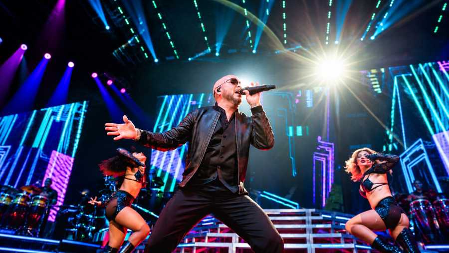 PITBULL, EL REY MUNDIAL DE LAS FIESTAS, LLEGA A LIMA PARA UN SHOW EXPLOSIVO EN COSTA 21