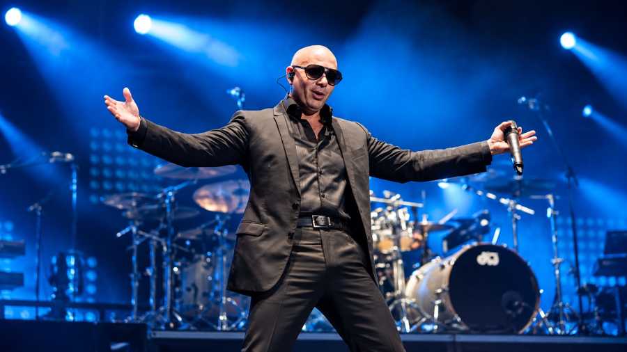 PITBULL, EL REY MUNDIAL DE LAS FIESTAS, LLEGA A LIMA PARA UN SHOW EXPLOSIVO EN COSTA 21