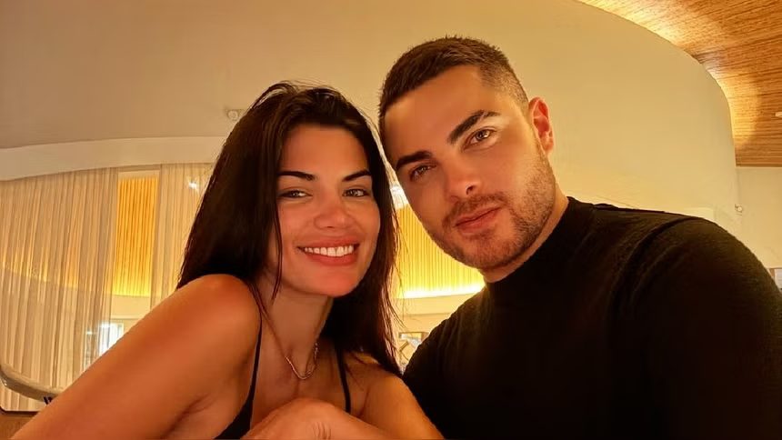 SAMANTHA BATALLANOS ES CAPTADA CON MISTERIOSO EXTRANJERO PERO NIEGA TENER UN NUEVO ROMANCE