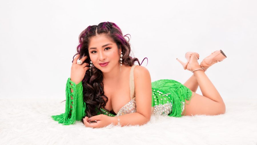 ¡YOBANA HANCCO LA ROMPE EN EL FOLCKLORE! BOLIVIA SE RINDE ANTE EL TALENTO DE LA CANTANTE EN TIERRAS ALTIPLÁNICAS